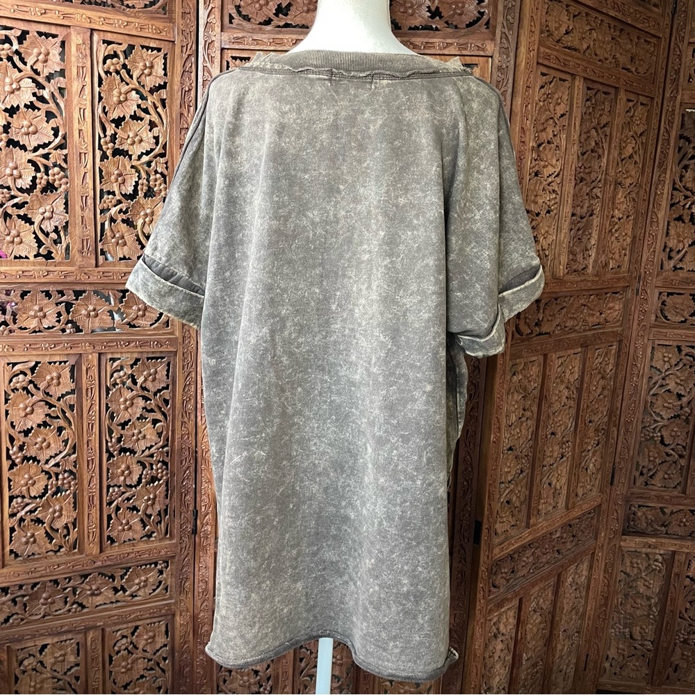 Zenana Acid Washed Brown  Short Sleeve Sweatshirt Terry Knot Pull Over - Picture 5 of 8